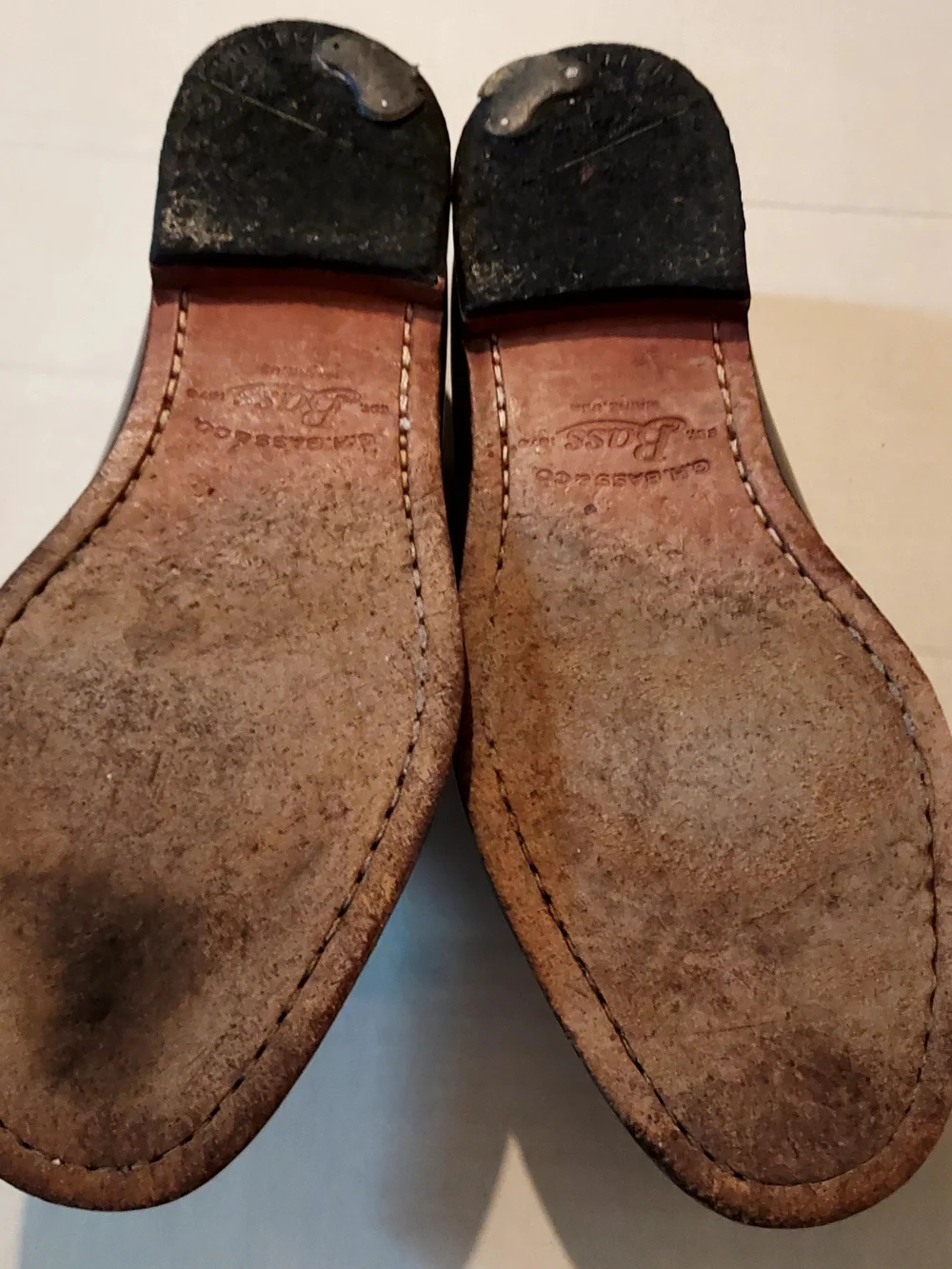 G.H.Bass &Co. Men’s Dark Brown Leather Penny Loafers Size 9D Nice